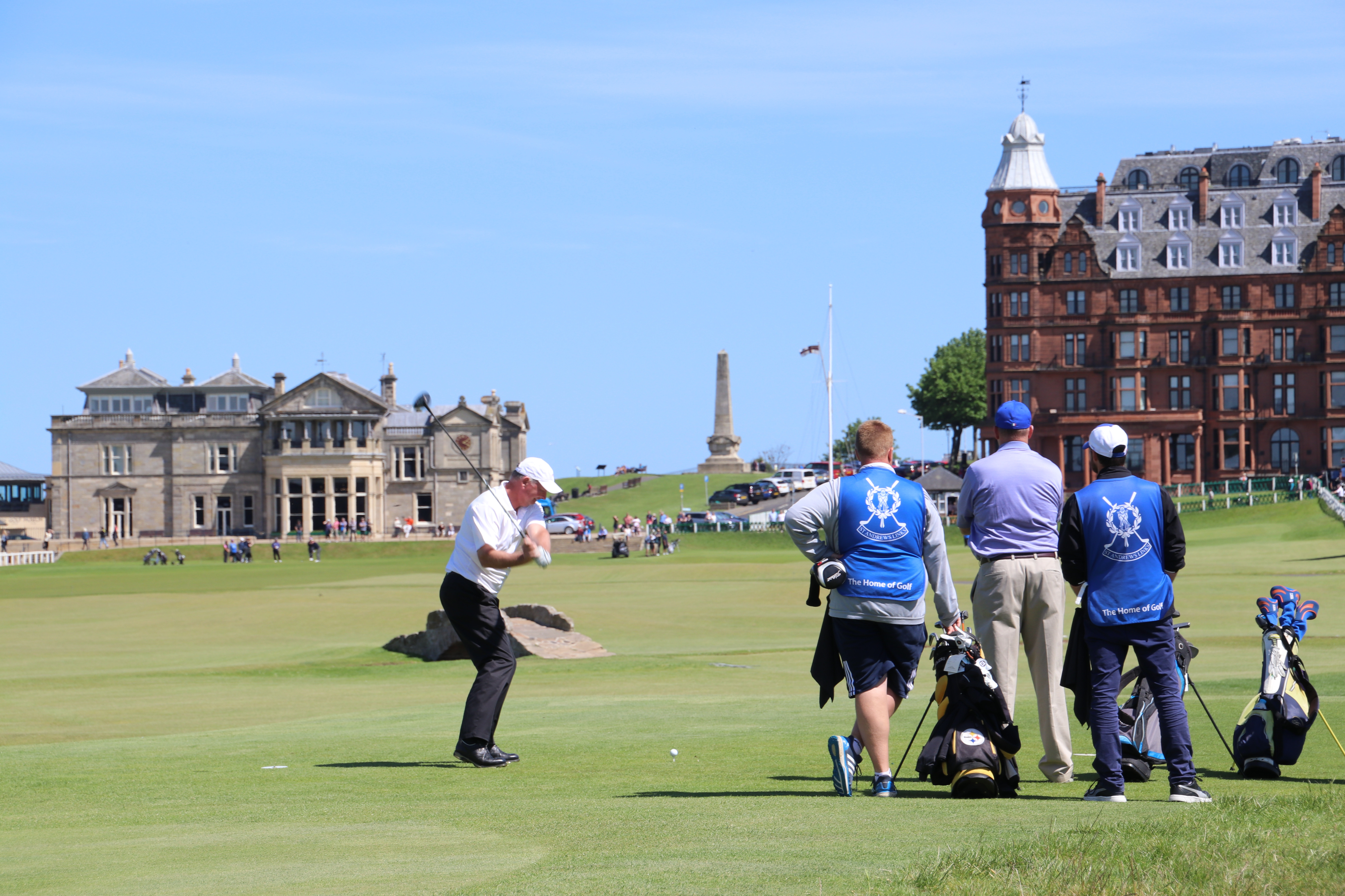 St. Andrews The Old Course, R&A Clubhouse - a magic moment for any Golfer